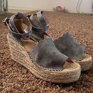 New ccocci wedges size 8.